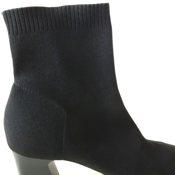 Pretty Little Thing Black Knit Chunky Heel Bootie Sz - Picture 6 of 10